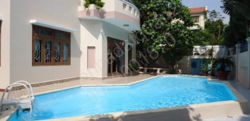 Bán biệt thự Thảo Điền Quận 2