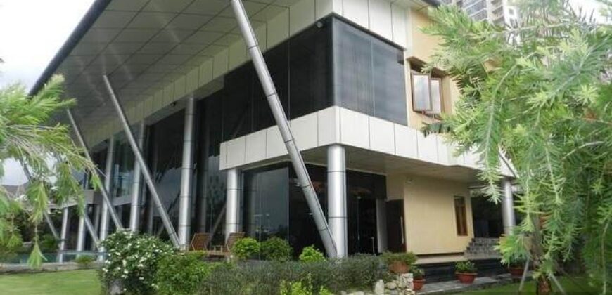 Biệt thự mặt tiền sông Sài Gòn