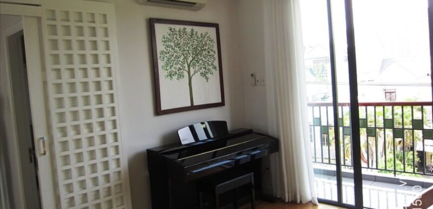 Biệt thự khu đường Võ Trường Toản