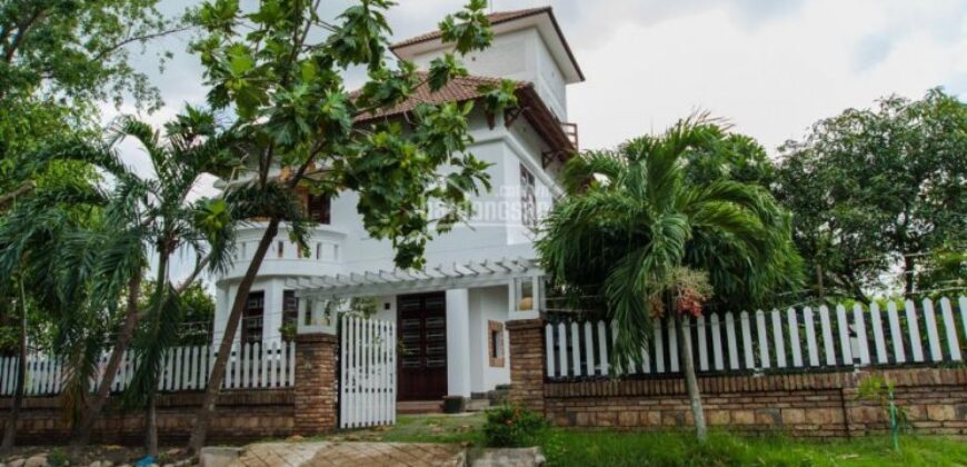 Bán đất Thảo Điền