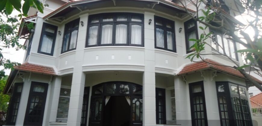 Biệt thự đường Lê Văn Miến Thảo Điền