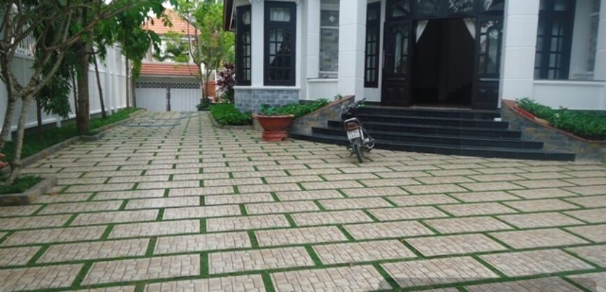 Biệt thự đường Lê Văn Miến Thảo Điền