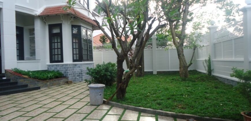 Biệt thự đường Lê Văn Miến Thảo Điền