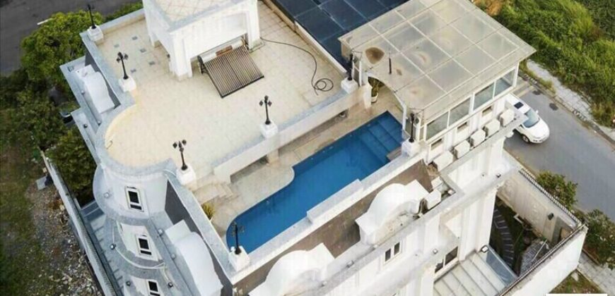 Biệt thự Lý Nhã Kỳ