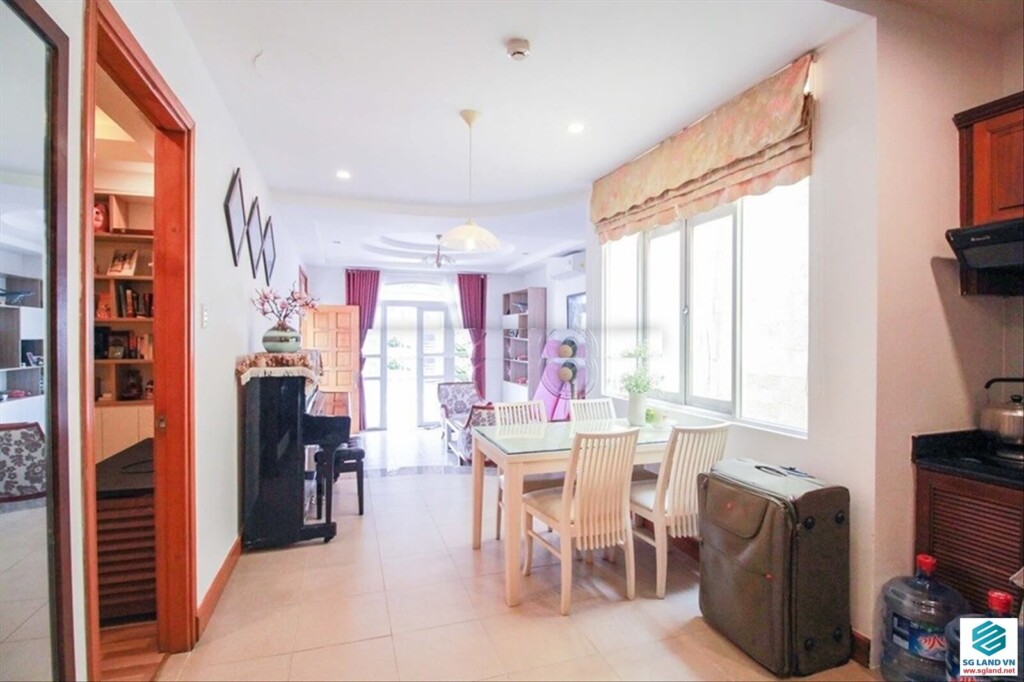 bán toà căn hộ dịch vụ thảo điền