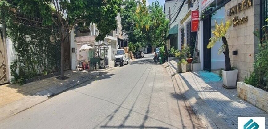 Bán biệt thự Thảo Điền