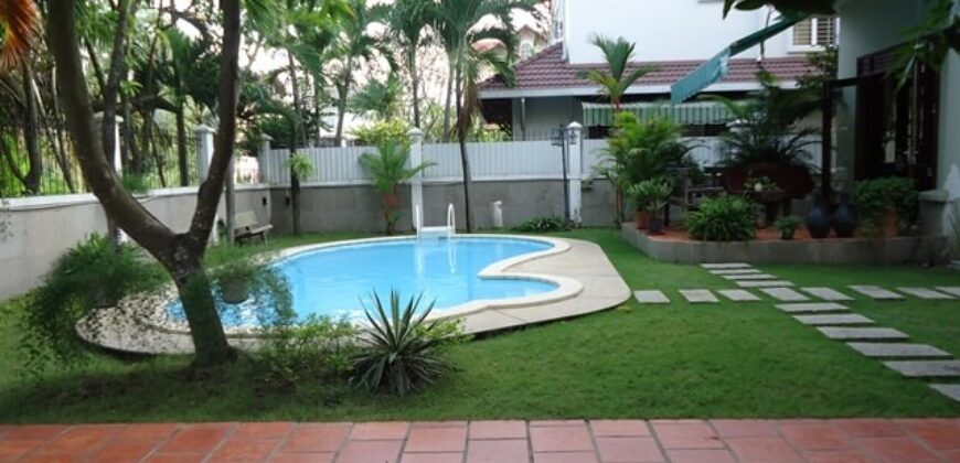 Bán đất mặt tiền đường Nguyễn Văn Hưởng