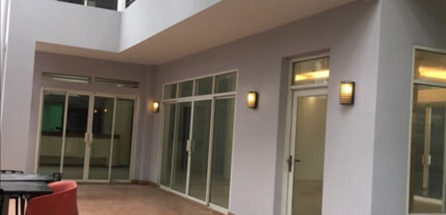 Bán biệt thự khu đường Trần Não