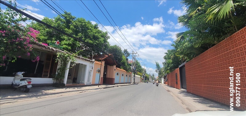 Đất mặt tiền TP. Hồ Chí Minh