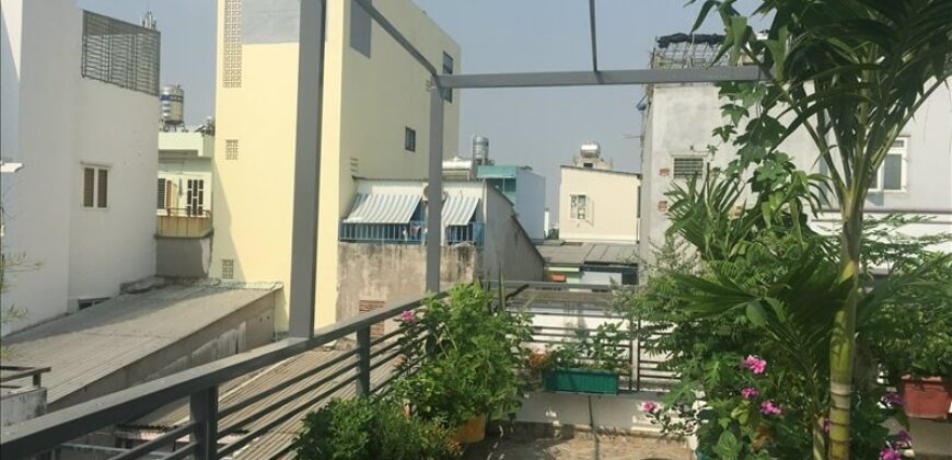 Bán nhà hẻm Quận 7