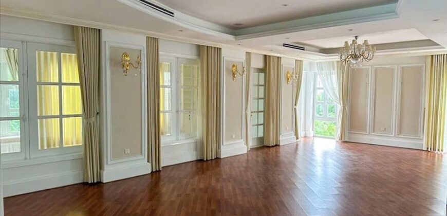 Biệt thự Thảo Điền ven sông