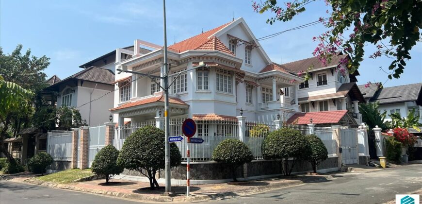 Bán Biệt Thự Fideco Thảo Điền | Vị trí tiện lợi gần siêu thị An Phú