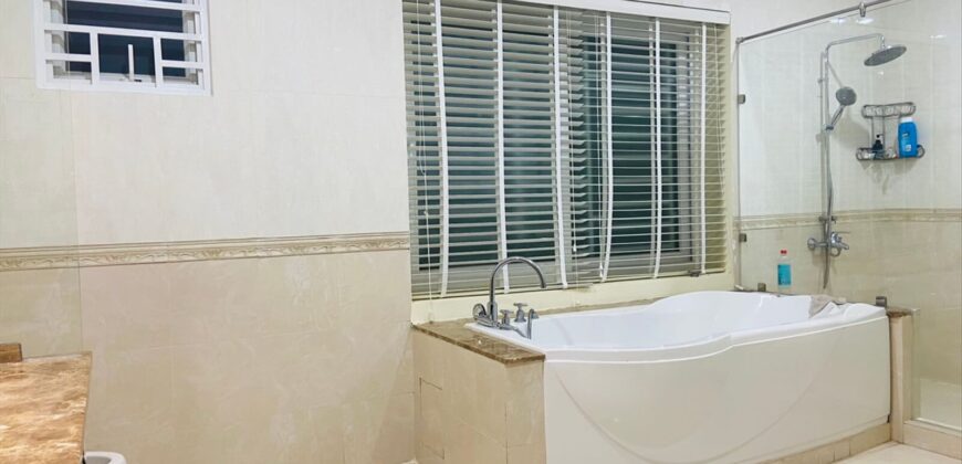 Bán biệt thự Nguyễn Văn Hưởng Thảo Điền